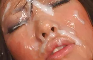 XXX Dua gay game sexy jepang menghisap penis dan telanjang.