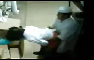 XXX Ayah Membenturkan Penis Yang Besar Di video game hot jepang Luar.